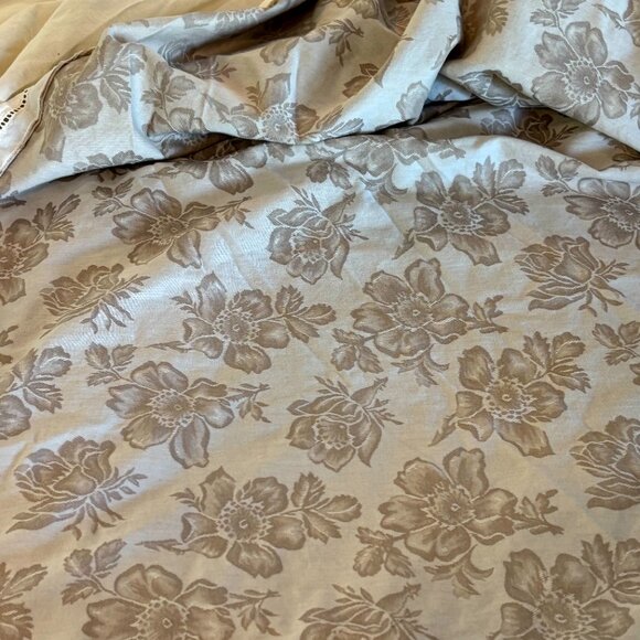 Wamsutta King Floral Jacquard Duvet Cover & Shams Set - Picture 11 of 15